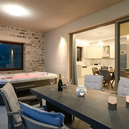 Diamond Dream Iii Apartment *